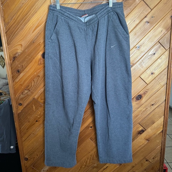 Vintage Nike Men's Gray Sweatpants Size Large - Picture 1 of 4